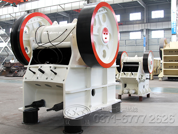 破碎鵝卵石用什么破碎機？多少錢一臺？WYL83