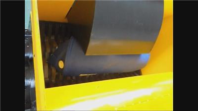 塑料桶破碎