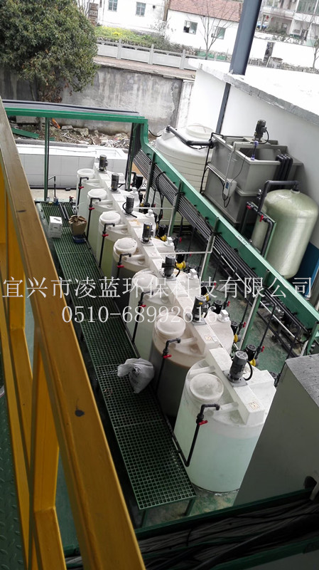 廠家專業(yè)生產(chǎn)供應 大容量白色圓底PE加藥桶加藥箱 原始圖片2