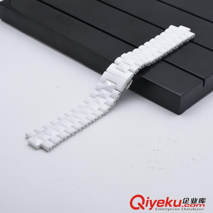 東莞鴻圖手表配件凸口陶瓷表帶定制凸口寬度24*10mm