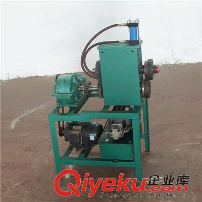 稻香切蓋機(jī)可以吧整個(gè)蓋子可以很wm的切下來(lái)