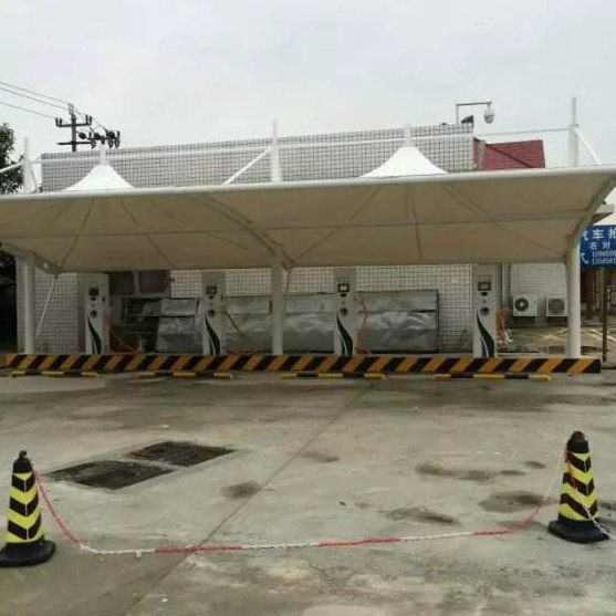 湖北公交車站膜結(jié)構(gòu)公司 宜昌公交車站充電樁膜結(jié)構(gòu)車棚原始圖片2