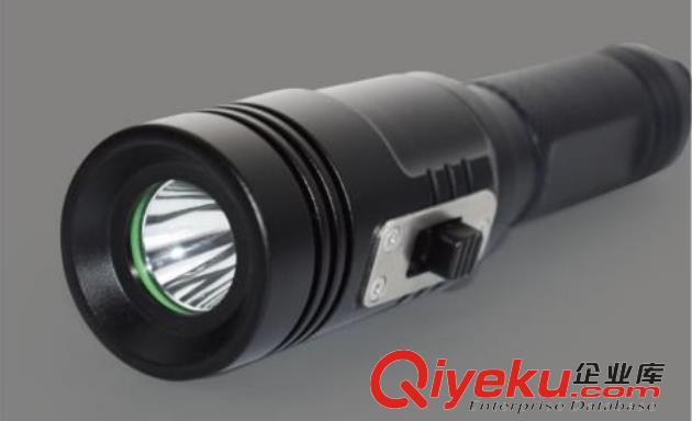 8006防爆強(qiáng)光電筒 ip68可潛水原始圖片2