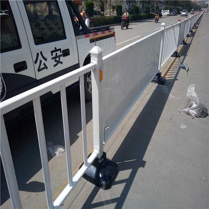 三沙高校運動場圍欄網供應 瓊海室外足球場圍網定制