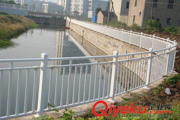 河道護(hù)欄定制-河道欄桿廠家